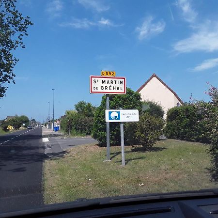 Maison De Vacances A Saint Martin De Brehal Pres De Granville Екстериор снимка